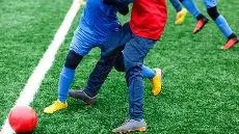 《足坛焦点速递：邵佳一执掌教鞭，中国男足新帅荣耀上任！》