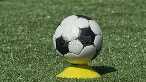 “文托拉直言：利物浦表现失色，国际米兰实至名归，胜利归属争议再起！”