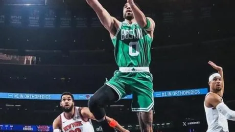 姆巴佩33球比肩C罗里程碑，伯纳乌新纪元曙光初现，少年帝王之梦渐行渐近。